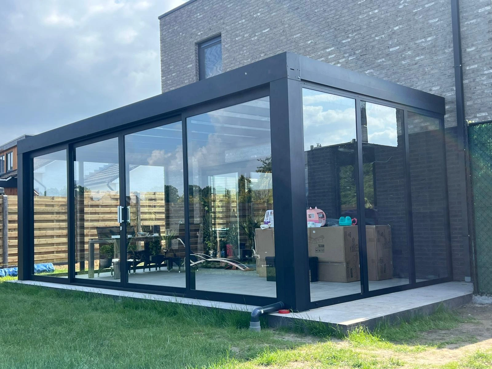 Qubo veranda